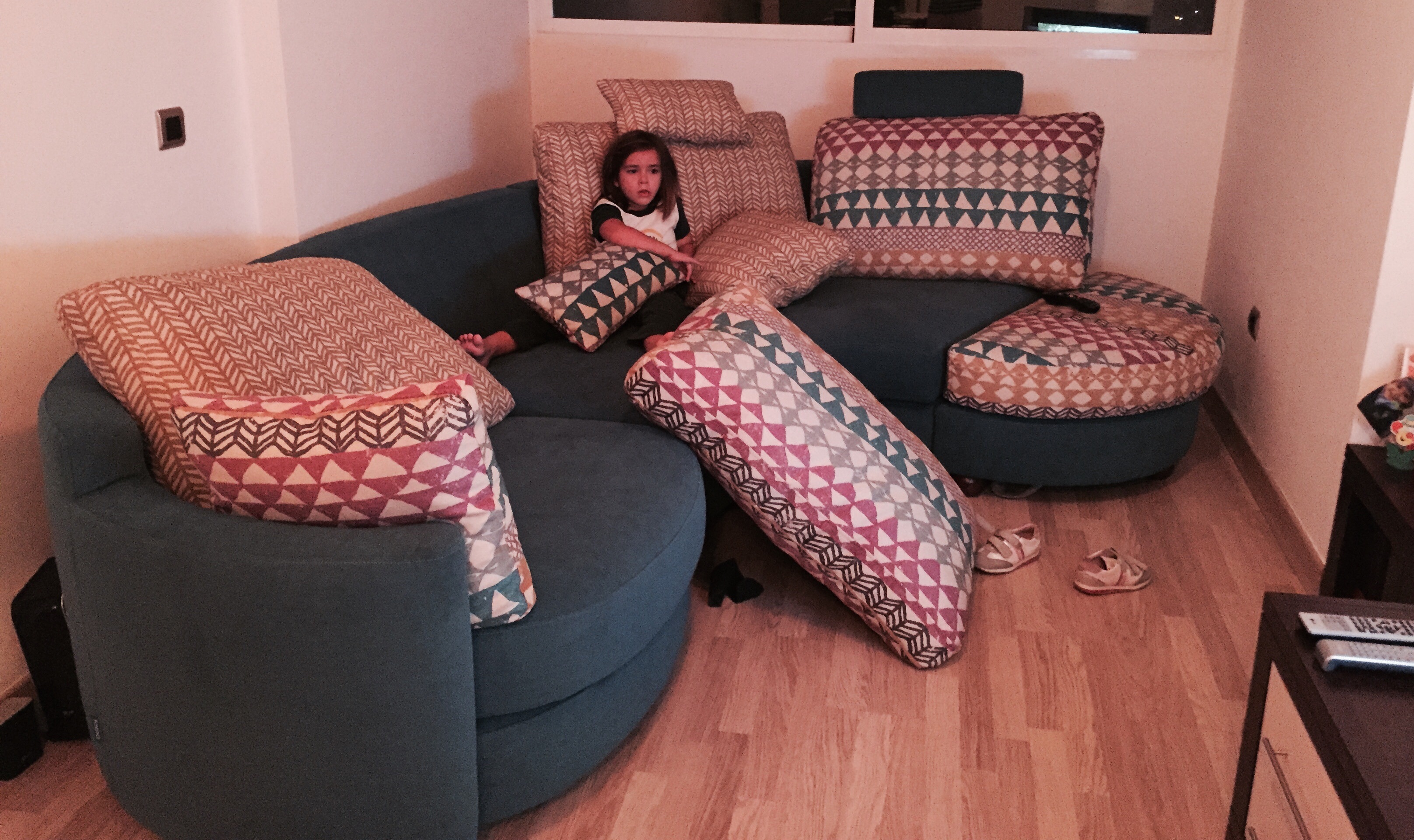 Afrika Curved Sofa Fama sofas