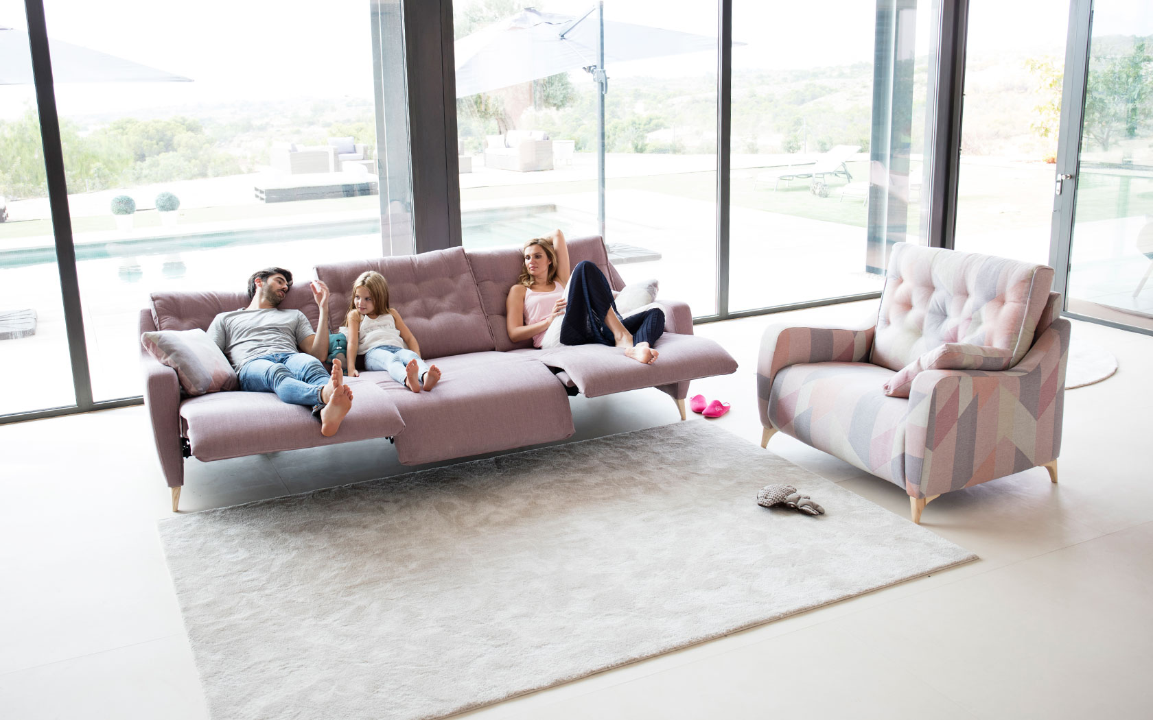 Avalon Fama sofas