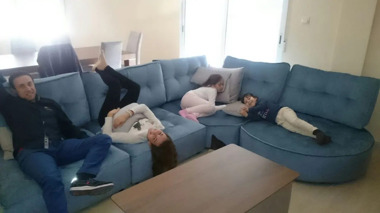 CUALQUIER POSTURA ES BUENA