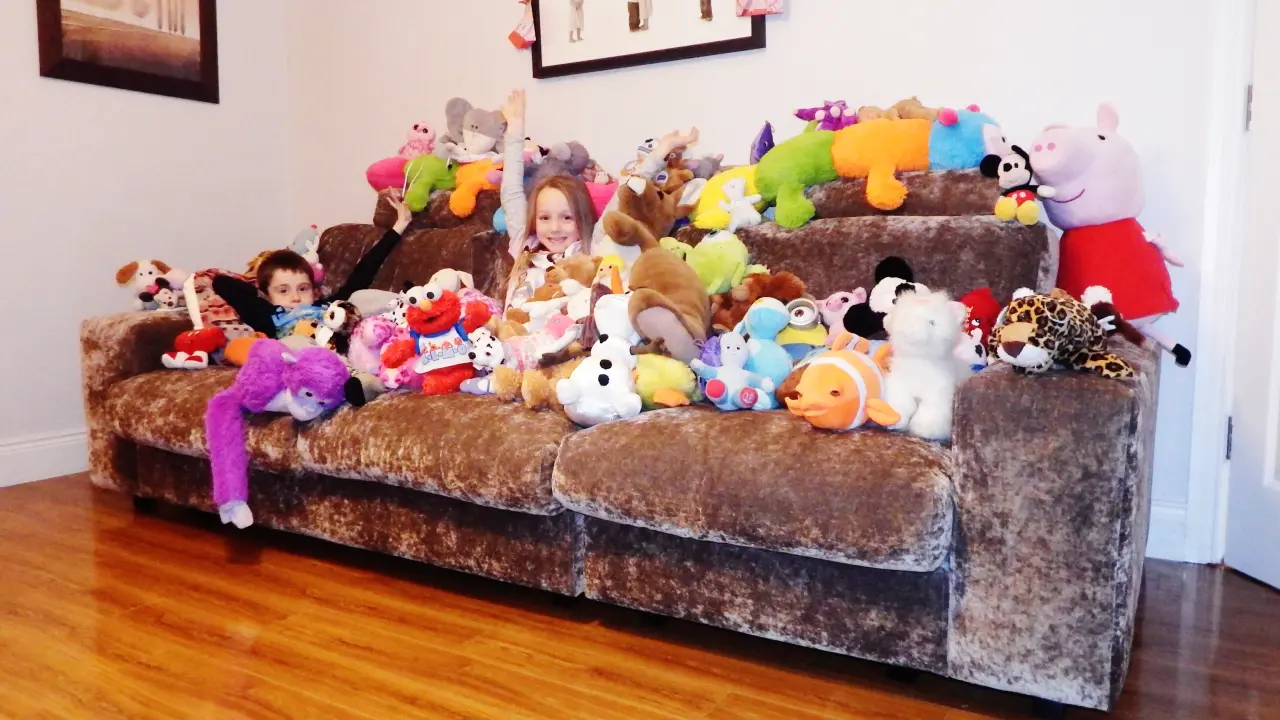 Plenty of room for all the teddies now!!