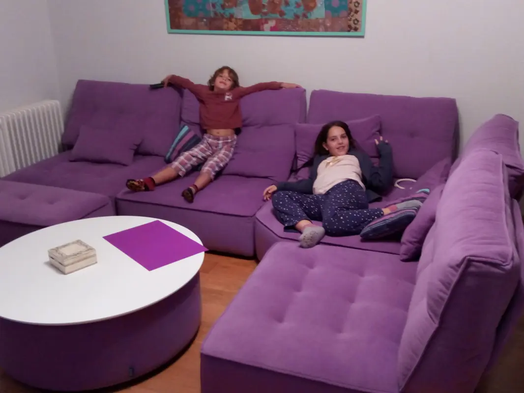 SOFA LAURA Y LUCAS