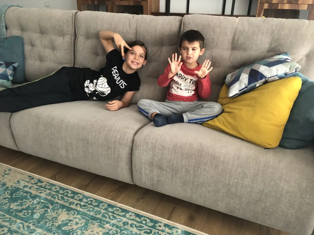 Se adueñan de mi sofá!