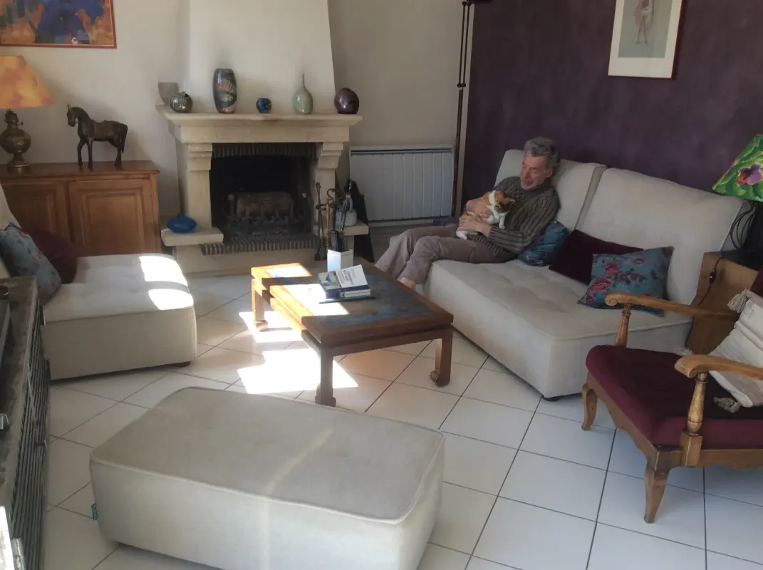 Fama, l’homme et le chat