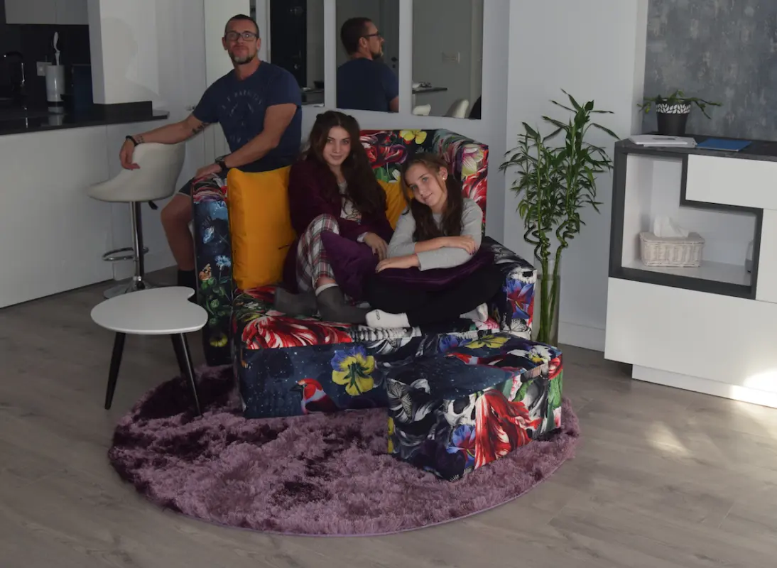 Posando con nuevo miembro de la familia MyClub