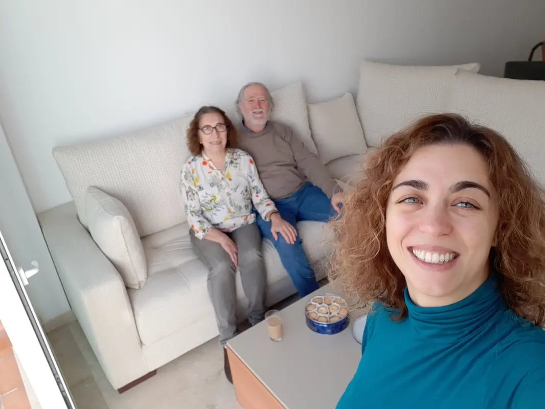 Celebrando el sofa nuevo