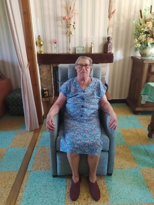 MARIE THERESE SUR SON LEONARDO