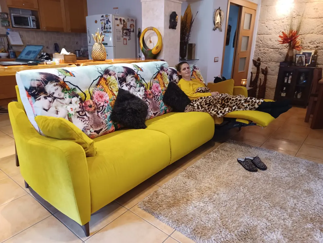 EL SOFA Y YO