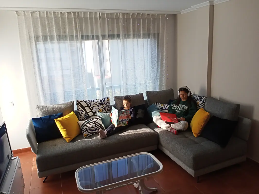 Disfrutando del mejor sofa !!!