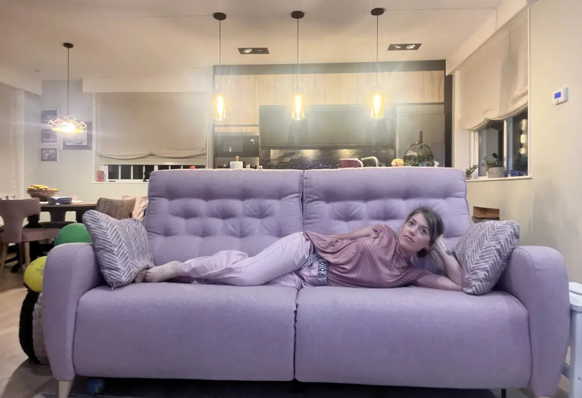 Fama living en mi salón