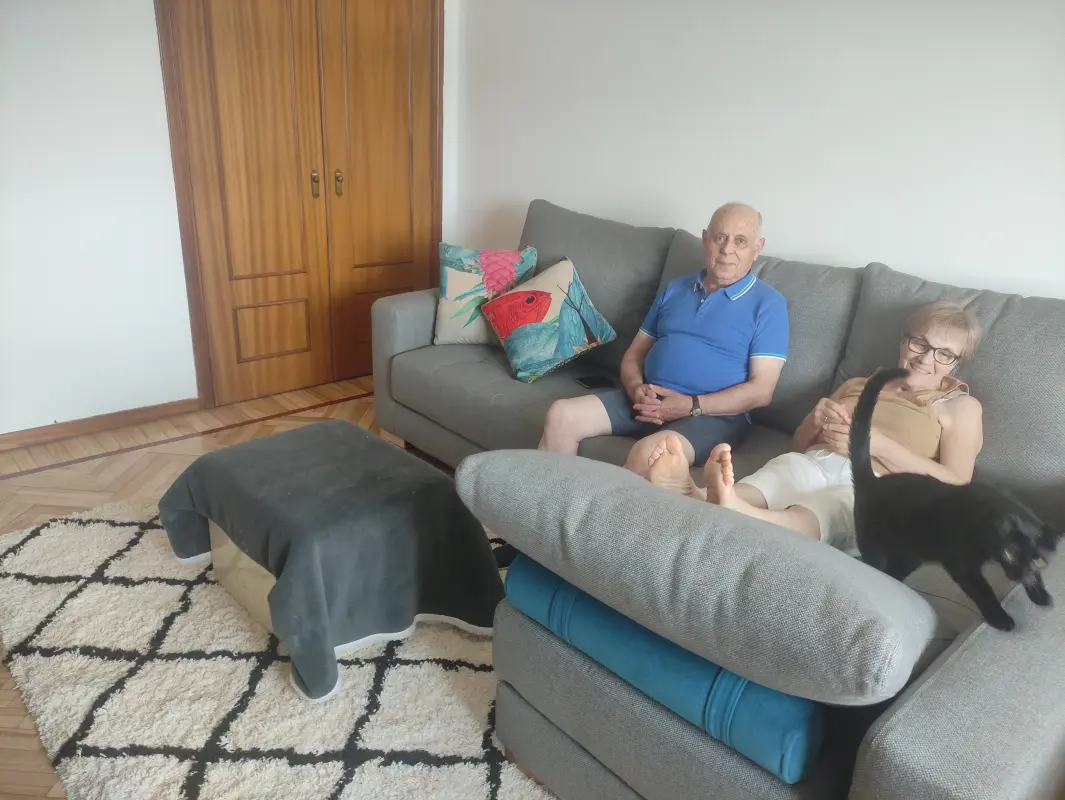 Sofá y familia