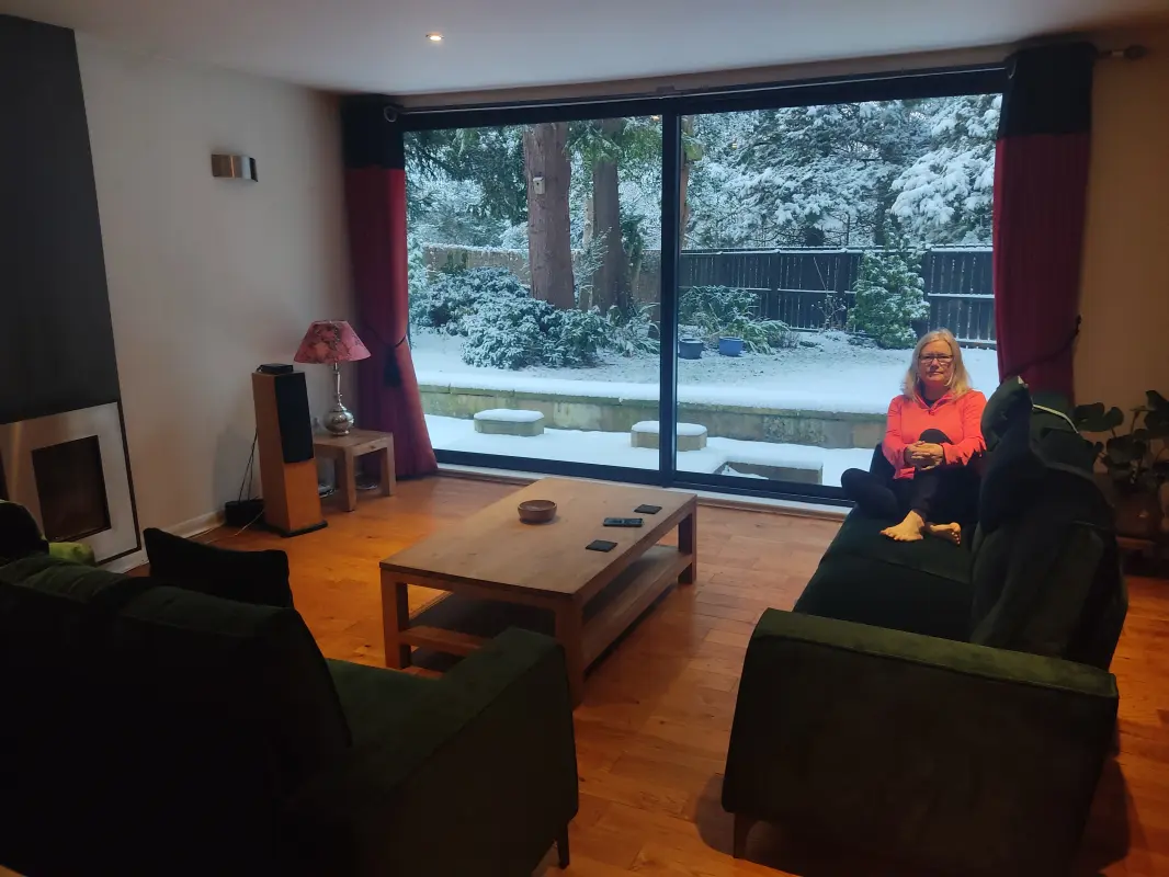 Fama in snowy Glasgow
