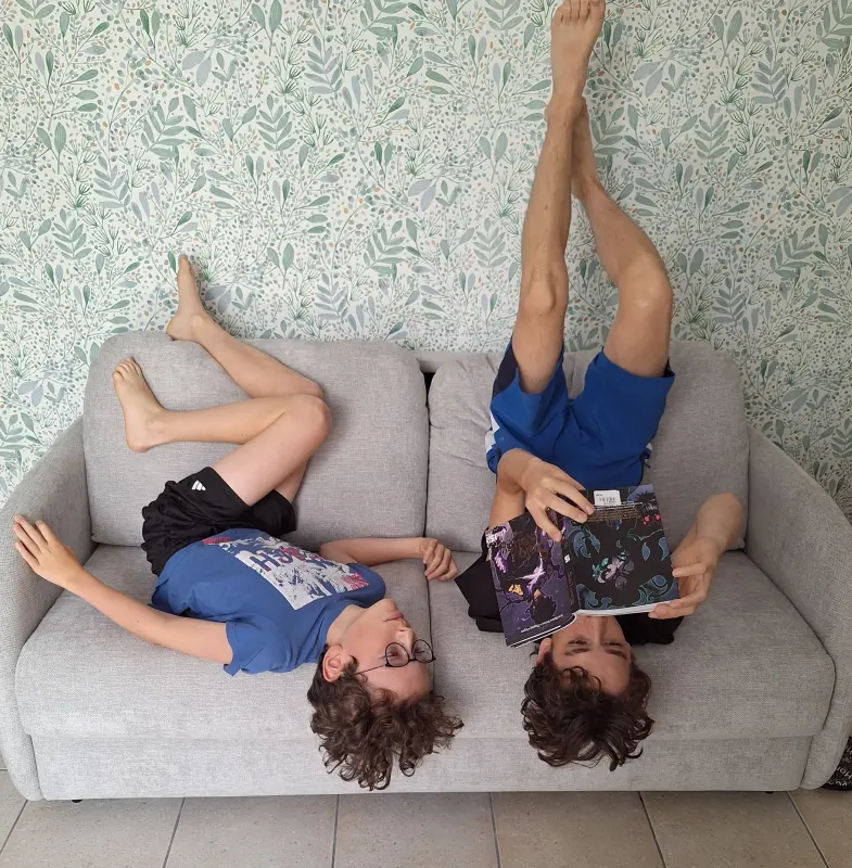 Lire à l envers sur famaStory