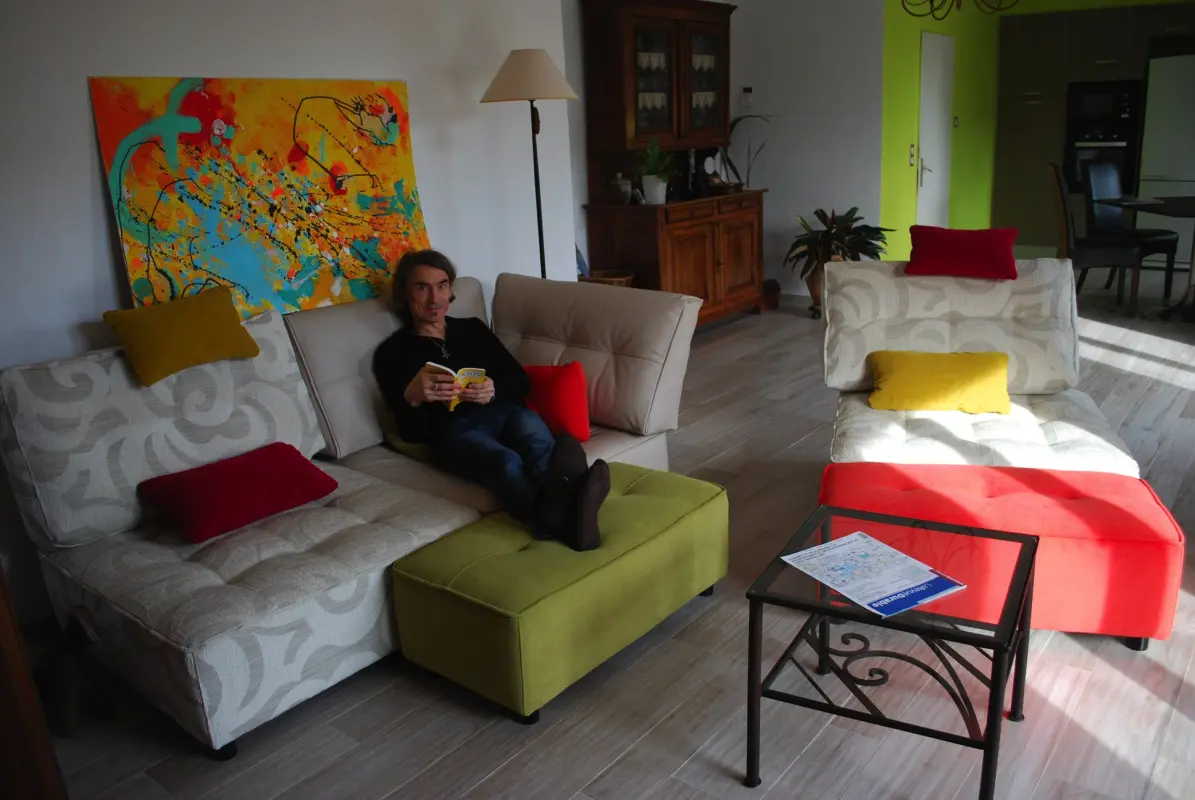 notre salon devient modulable et prend des couleurs