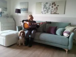 My little family on the new sofà