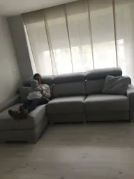 Con el bebé de la casa