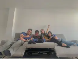 Juntos , felices y baltiando