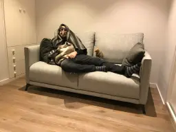 Dalí descansando en el Dalí