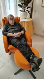 Abuelo relajandose