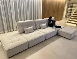 Martina desconectando del mundo .