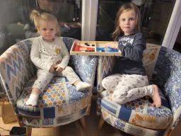 Les filles sur fauteuils FAMA