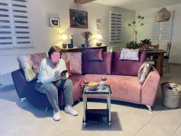 Valentina n’attend plus que son pouf et sa table pour être comblée de bonheur