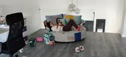 Niña relajada