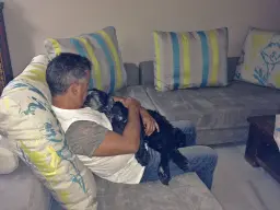 Luna a sus17 años estrena sofa