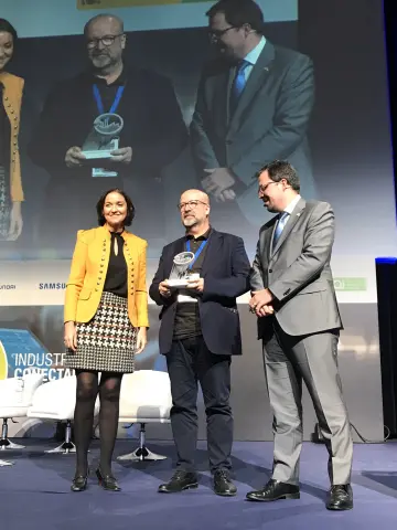 Fama Sofas, winner of the 4.0 Industry National Award.
